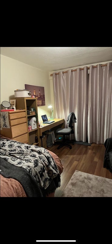 Room South Lambeth Road in Greater London