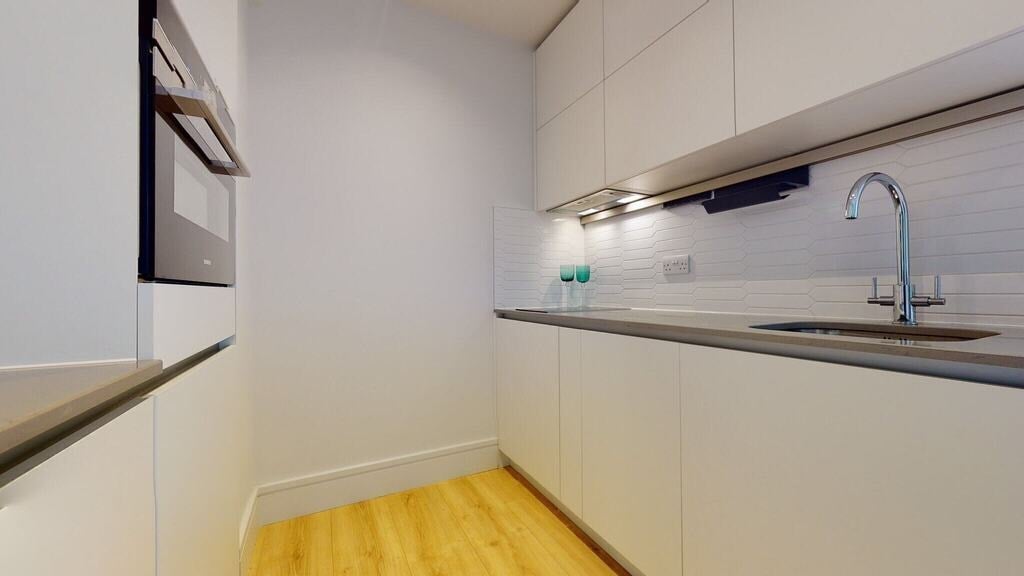 Room Humphry Repton Lane in Greater London