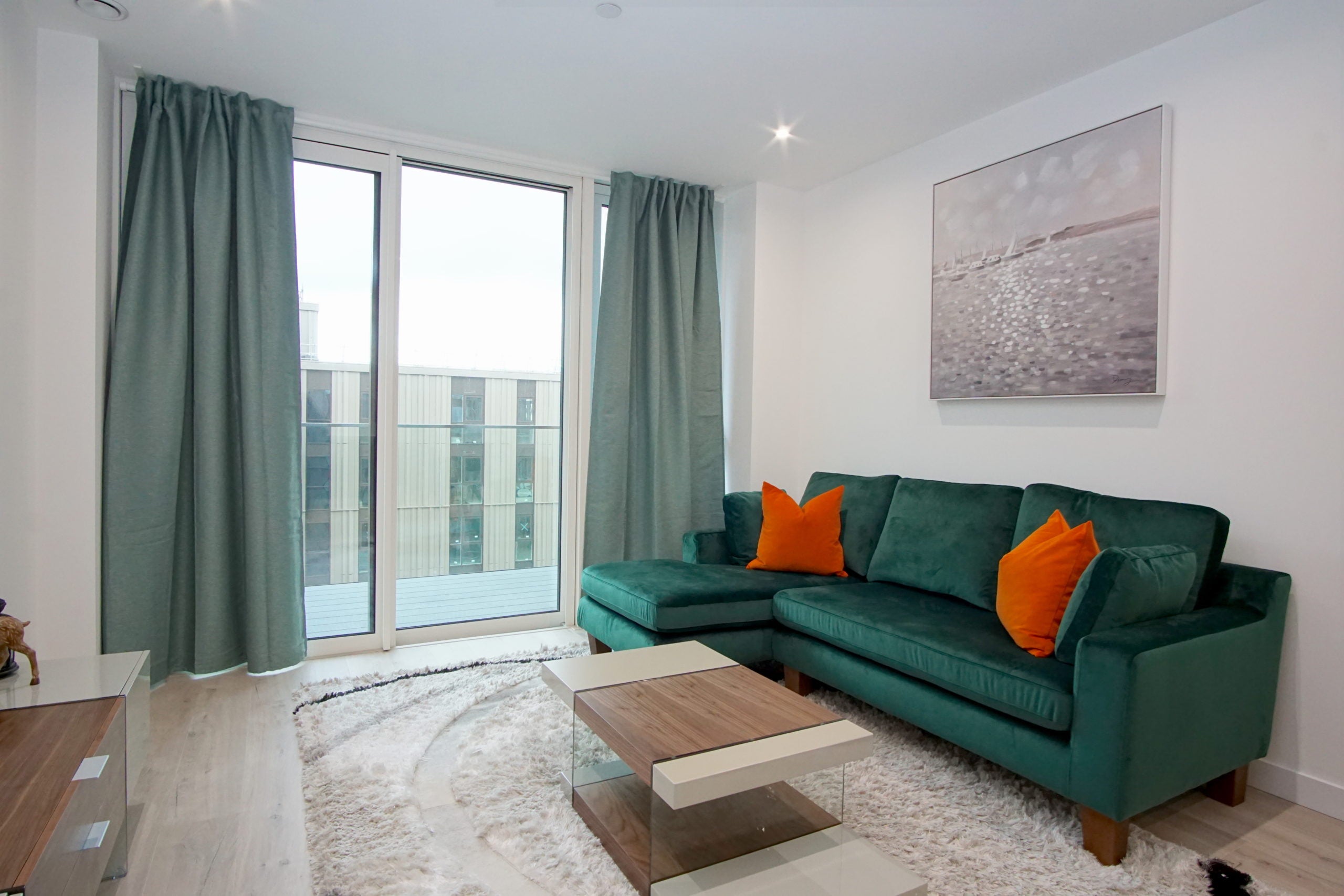 Flat Endymion Road in Greater London