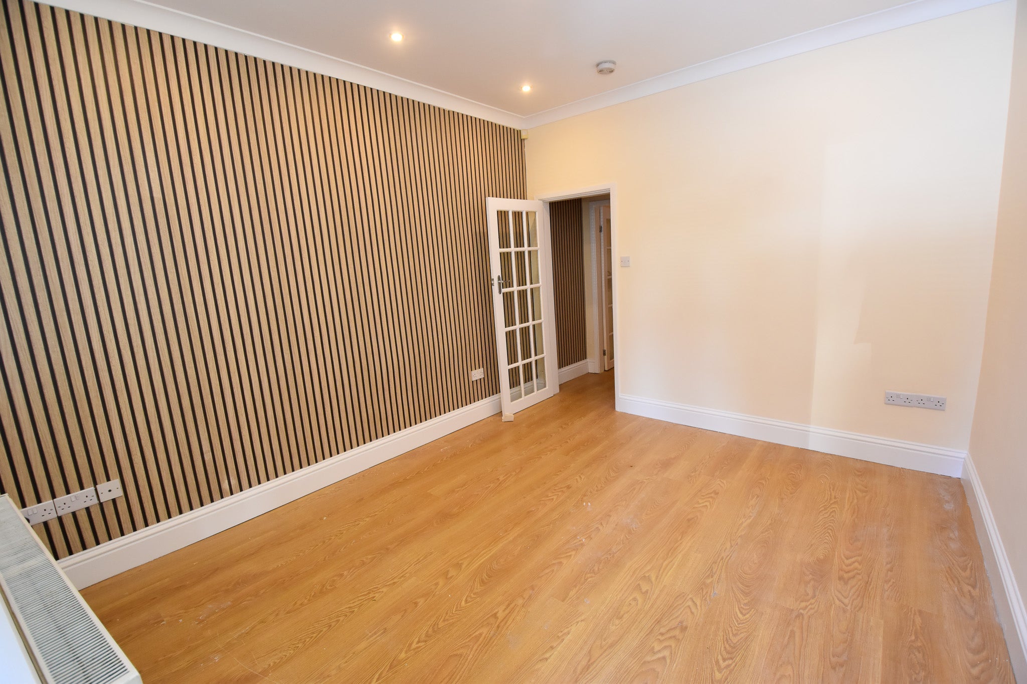 Flat Stretford Road in Trafford