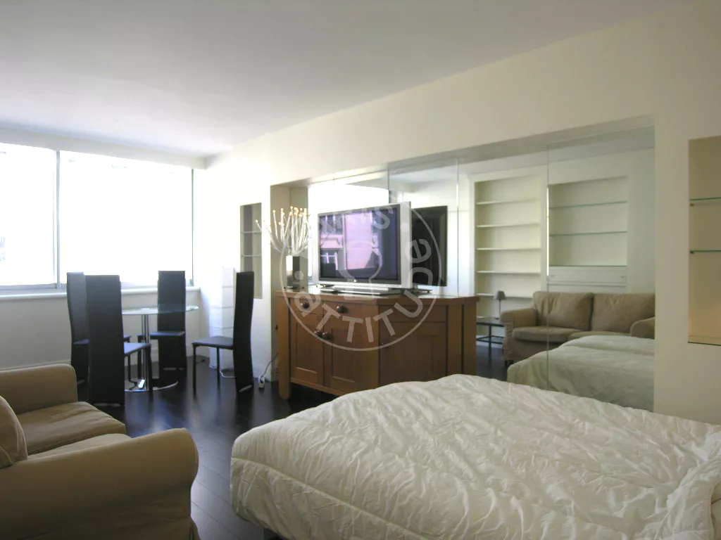 Appartement Rue du Faubourg Saint-Honoré à Paris