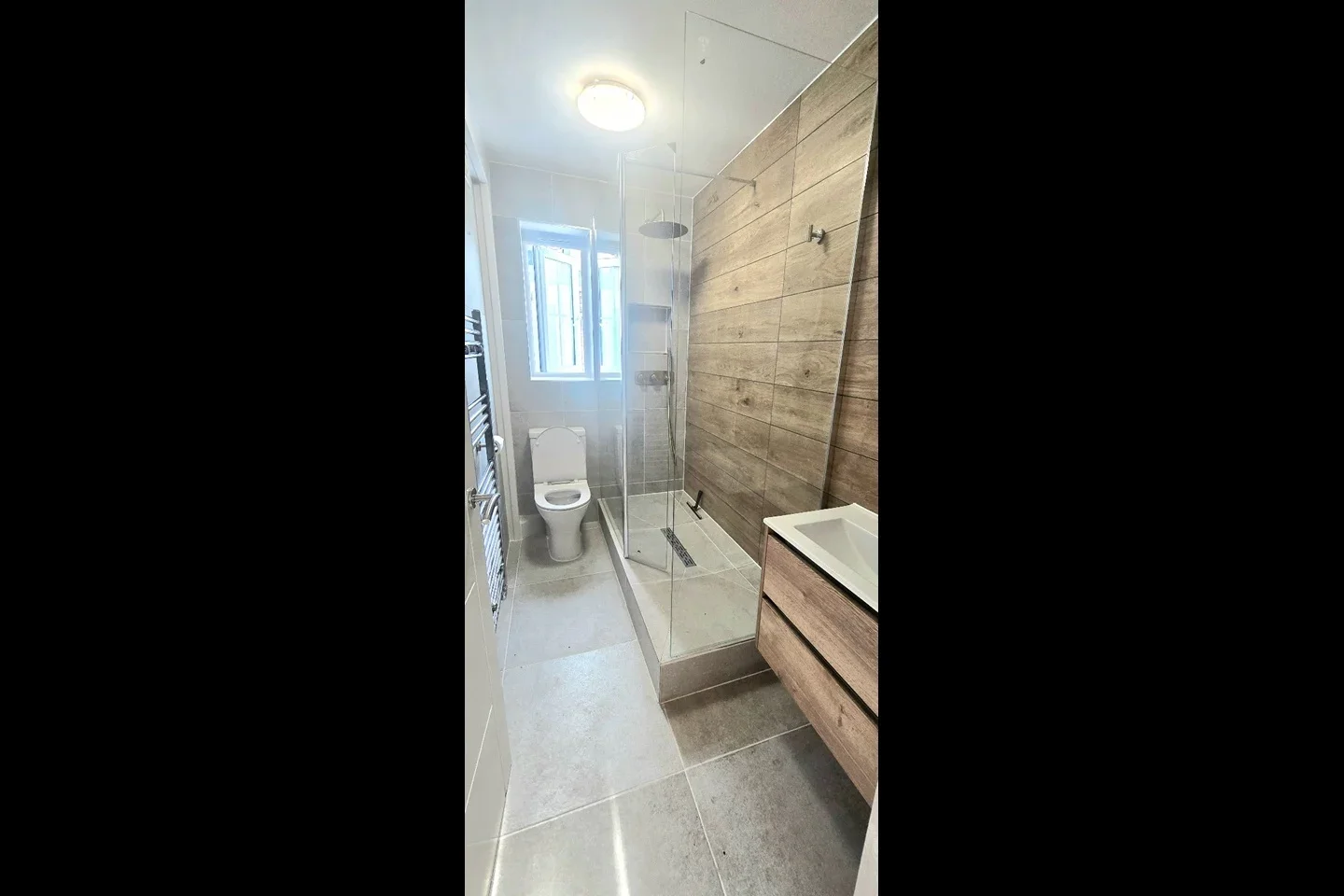 Flat Gooding House in Greater London