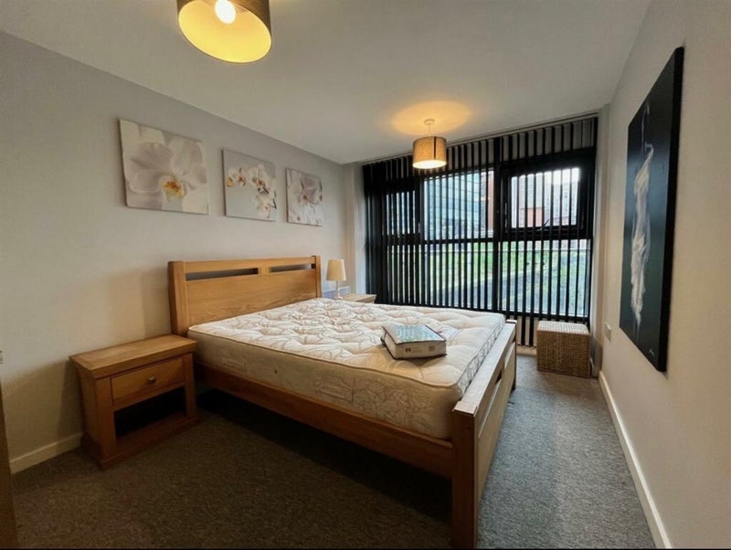Room Mirabel Street in Manchester