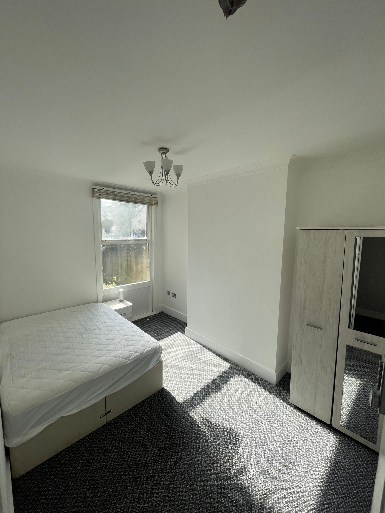 Room Douglas Road in Maidstone