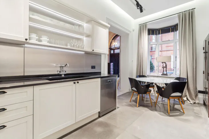 Flat Cadogan Square in Greater London