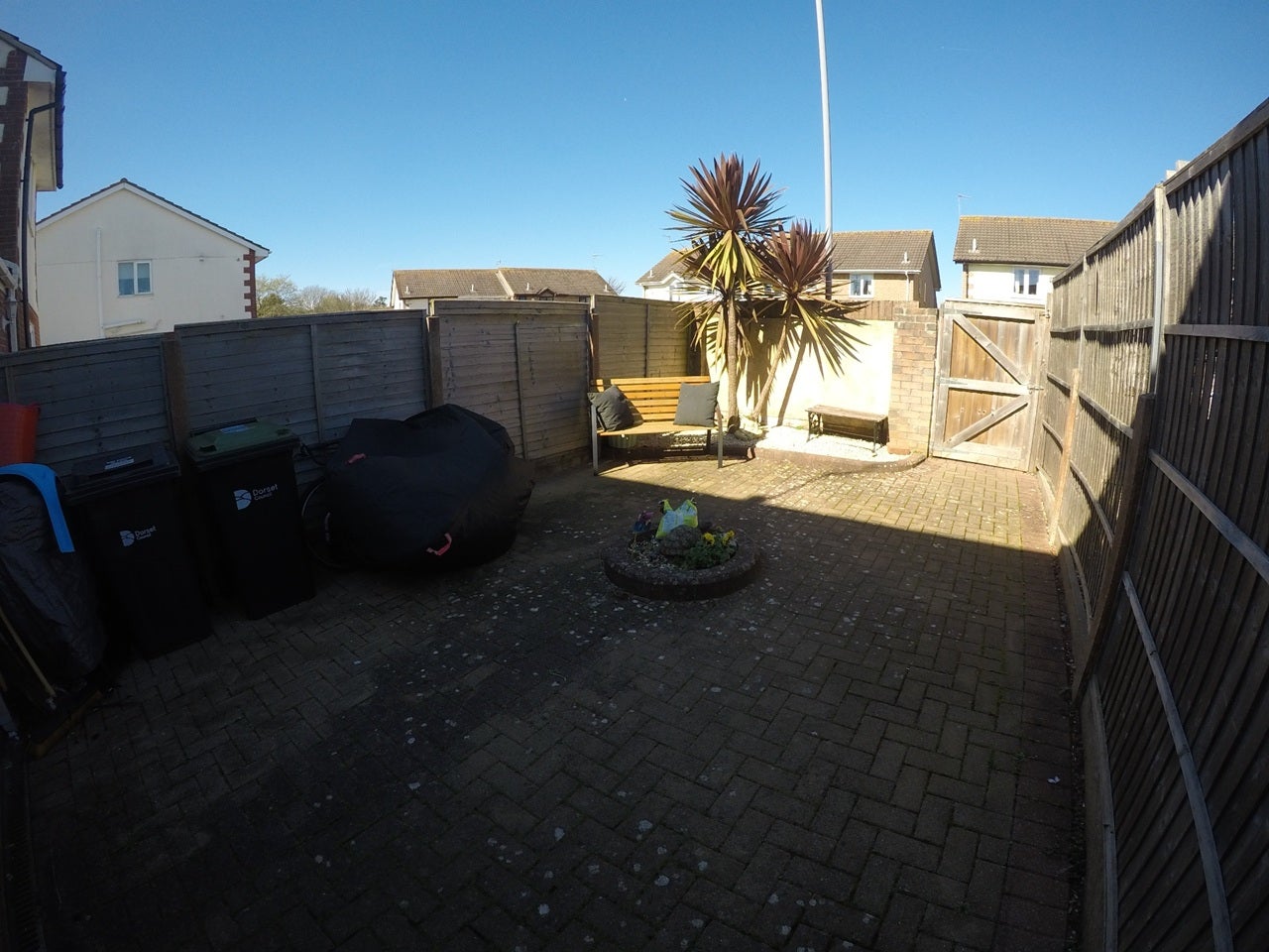 House Sanderling Close in Weymouth