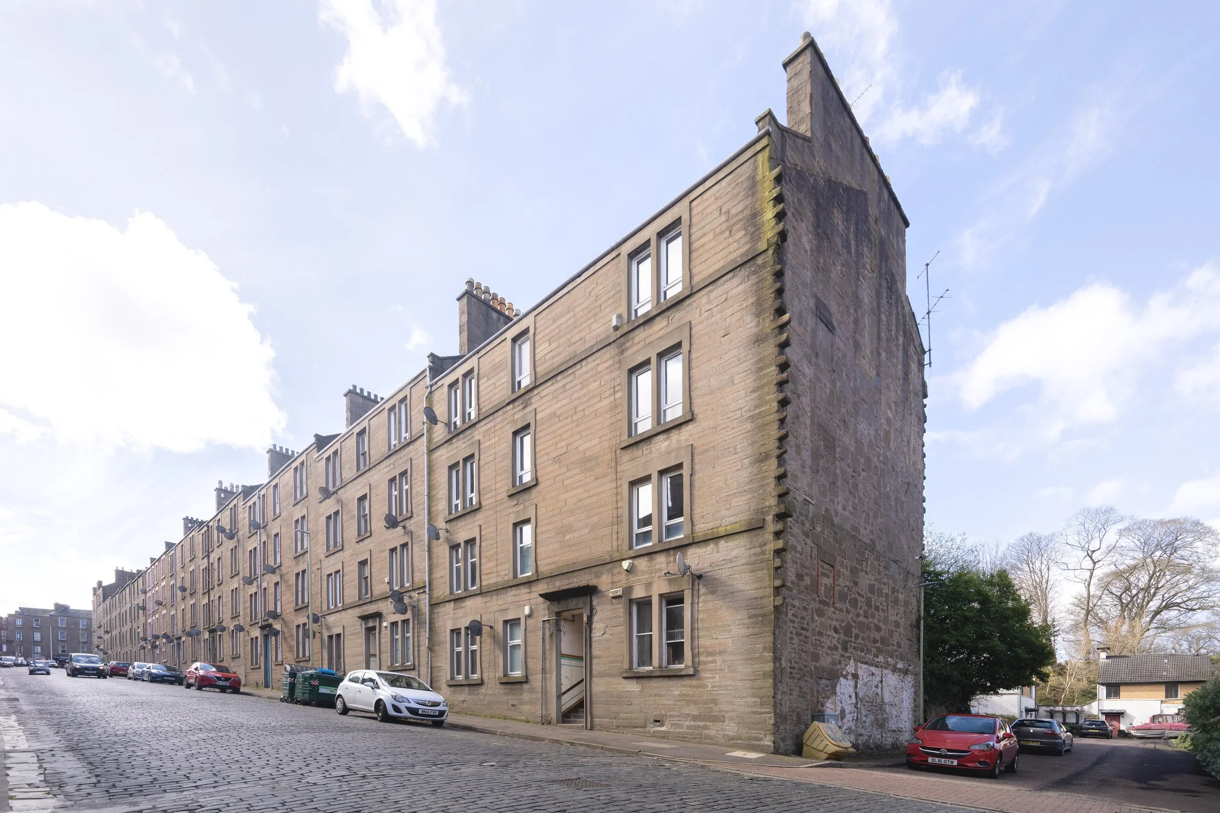 Flat Milnbank Road in Dundee
