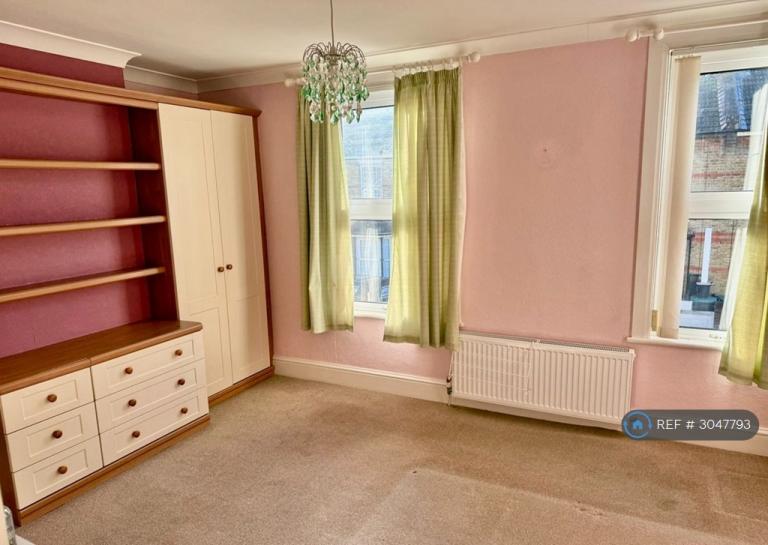House Coombe Road in Gravesham