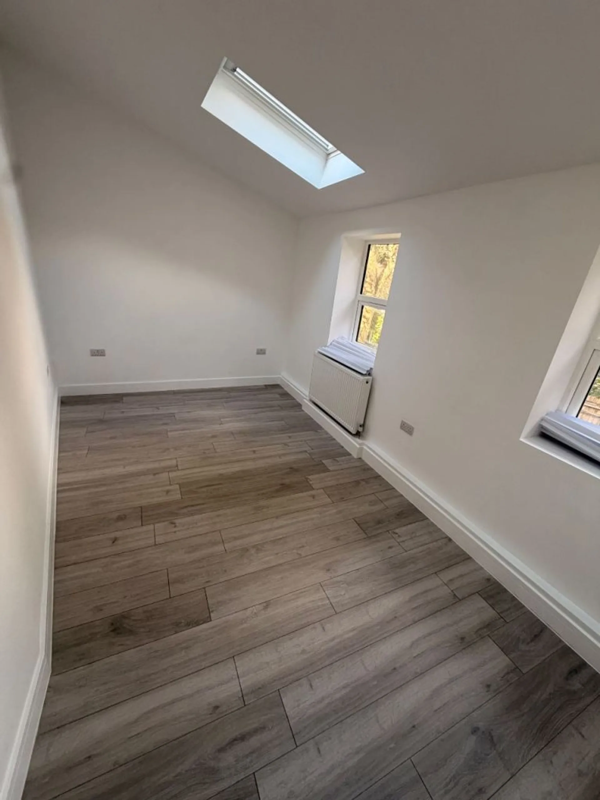 Flat Acre Lane in Greater London