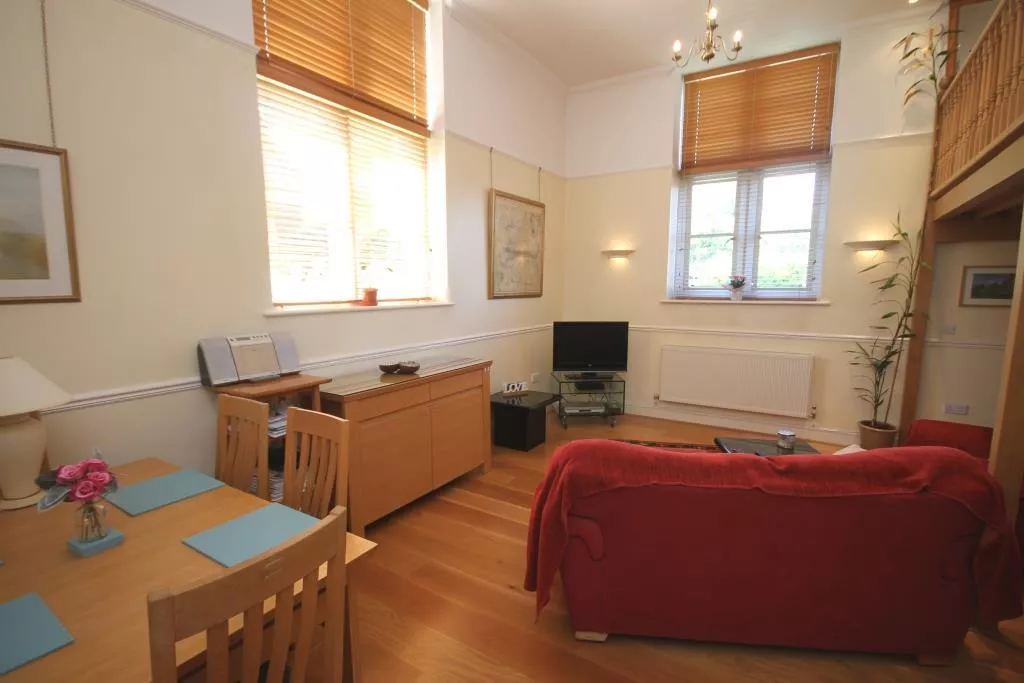 Flat Lavender Close in Mole Valley