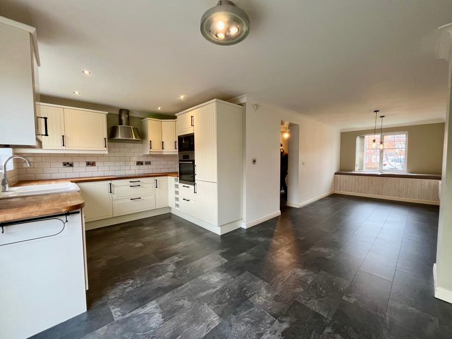 Flat Sanderson Villas in Gateshead
