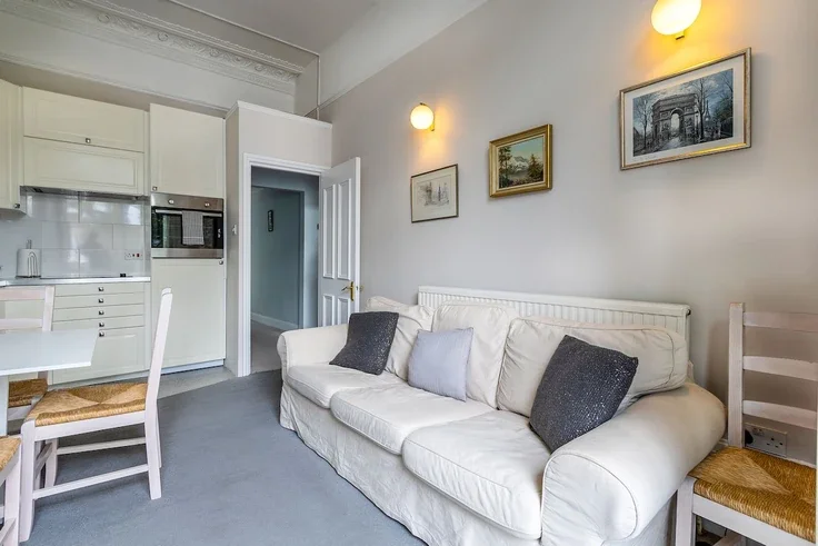 Flat Leamington Road Villas in City of Westminster