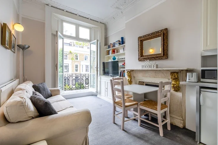 Flat Leamington Road Villas in City of Westminster
