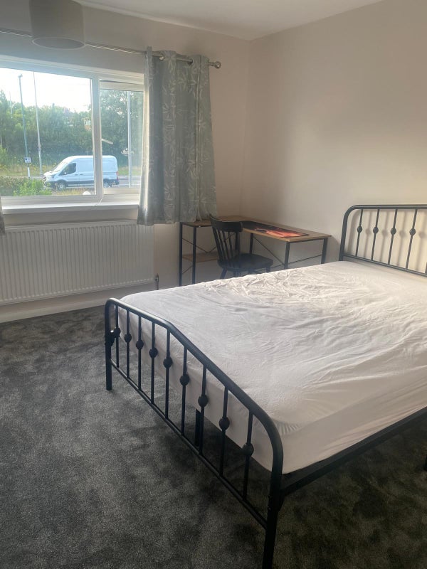 Room Grasby Walk in Nottingham