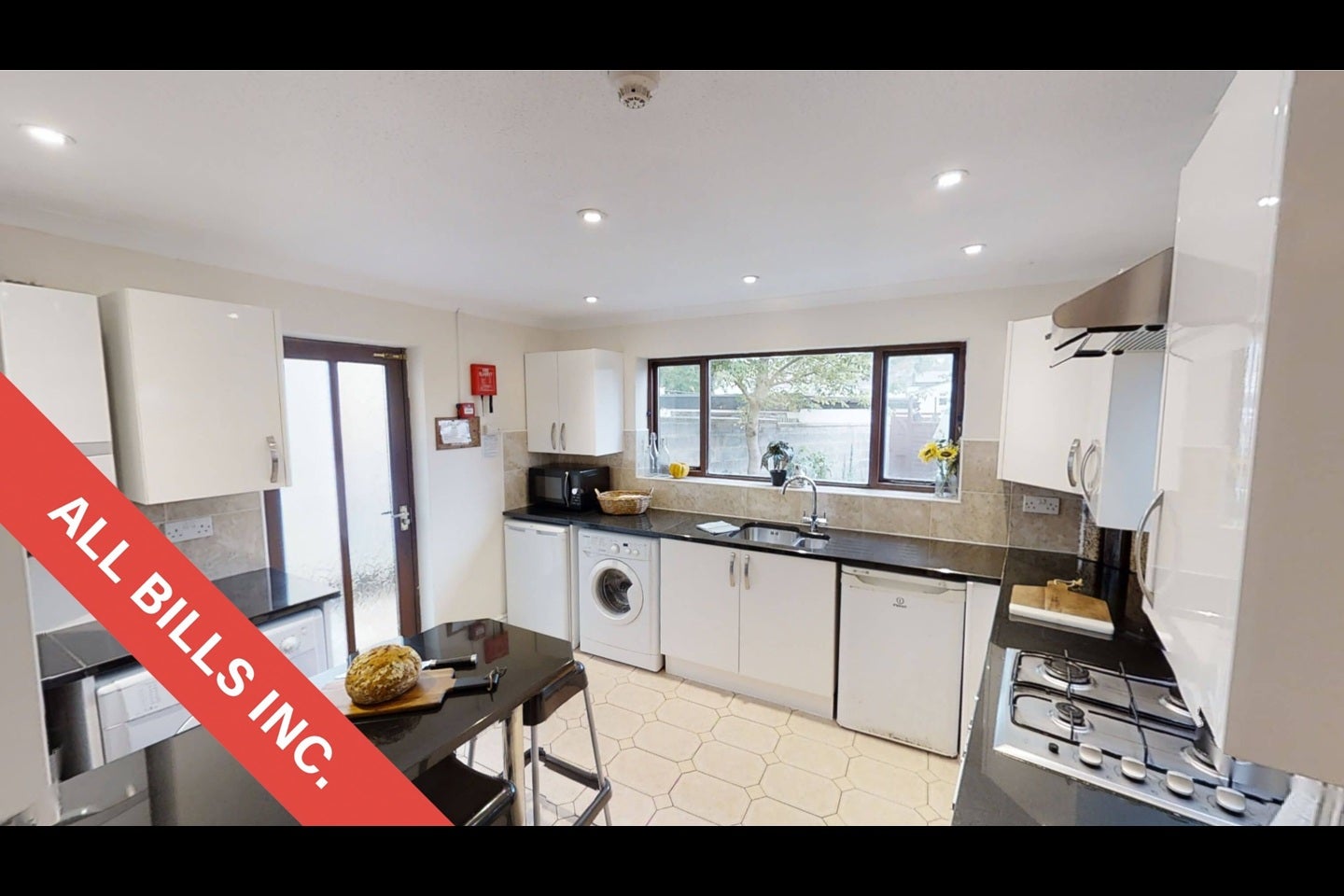 Room Downend Road in Bristol