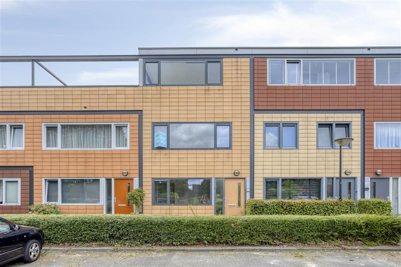 Appartement Tahitistraat 13 in Almere