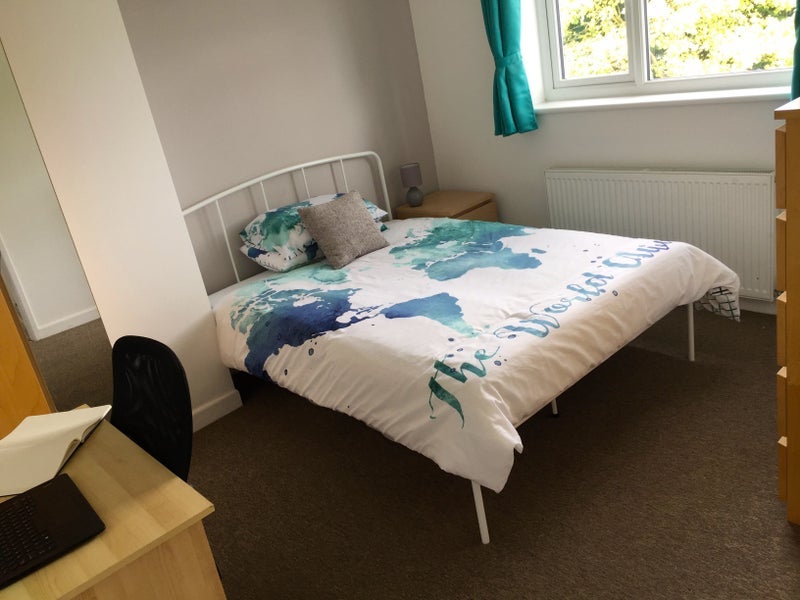 Room Mortimer Road in Bristol