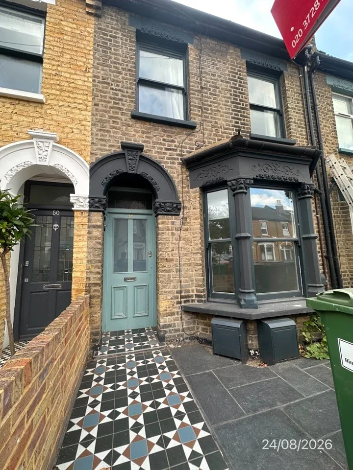 Flat Ringwood Road in Greater London