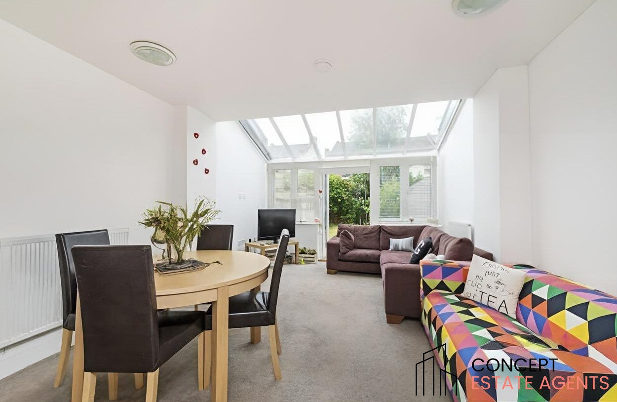 House Hepdon Mews in Greater London