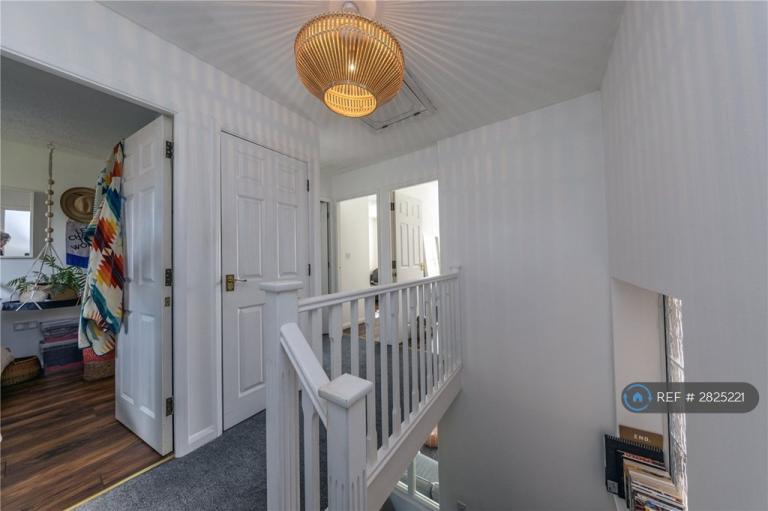 Flat Rodyard Way in Coventry