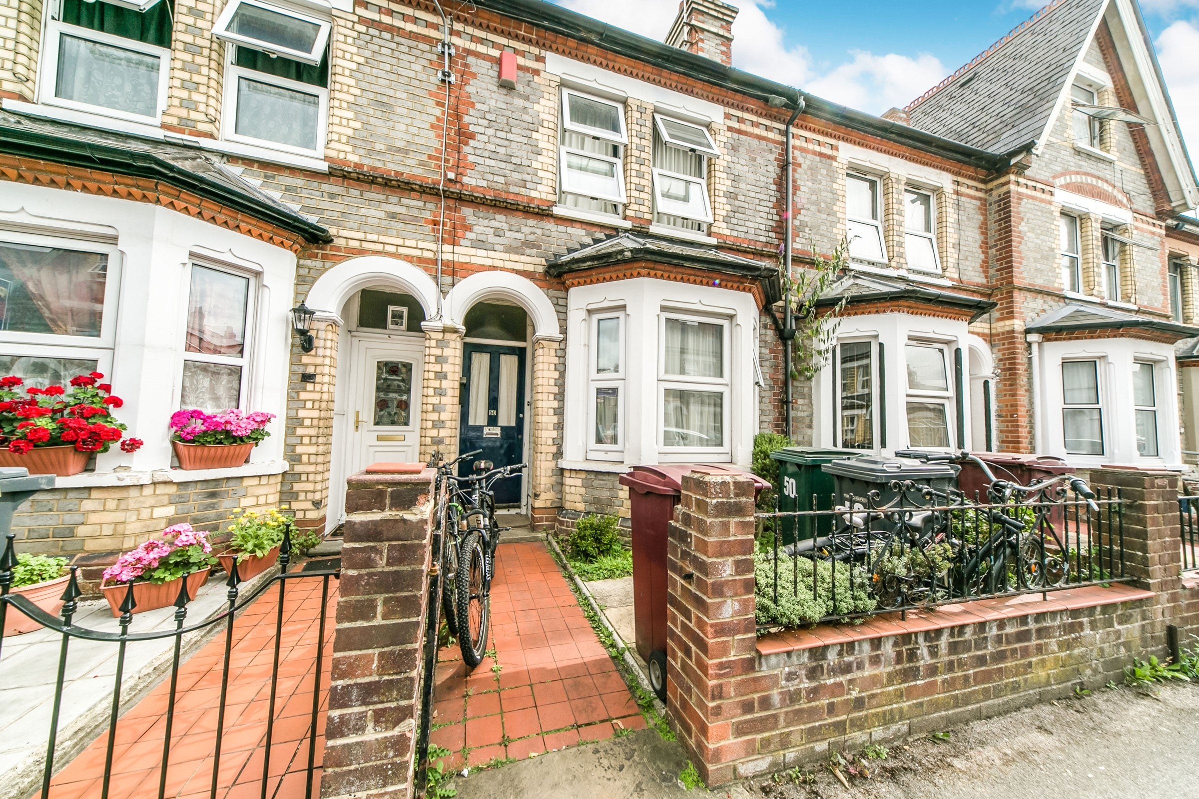 House Radstock Road in Reading
