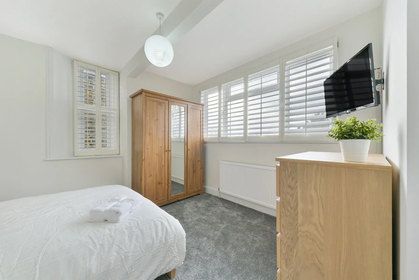 Flat Longley Road in Greater London