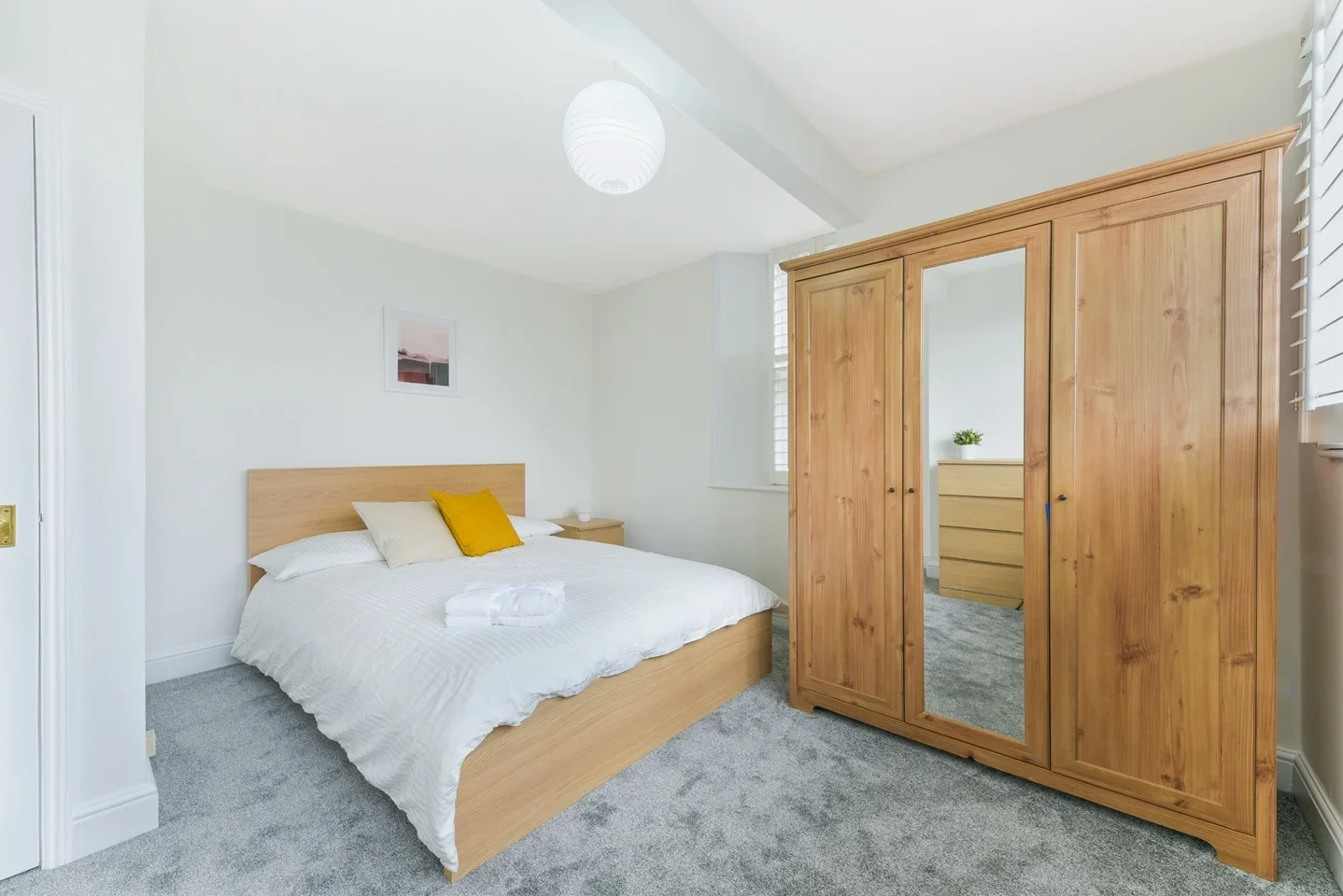 Flat Longley Road in Greater London