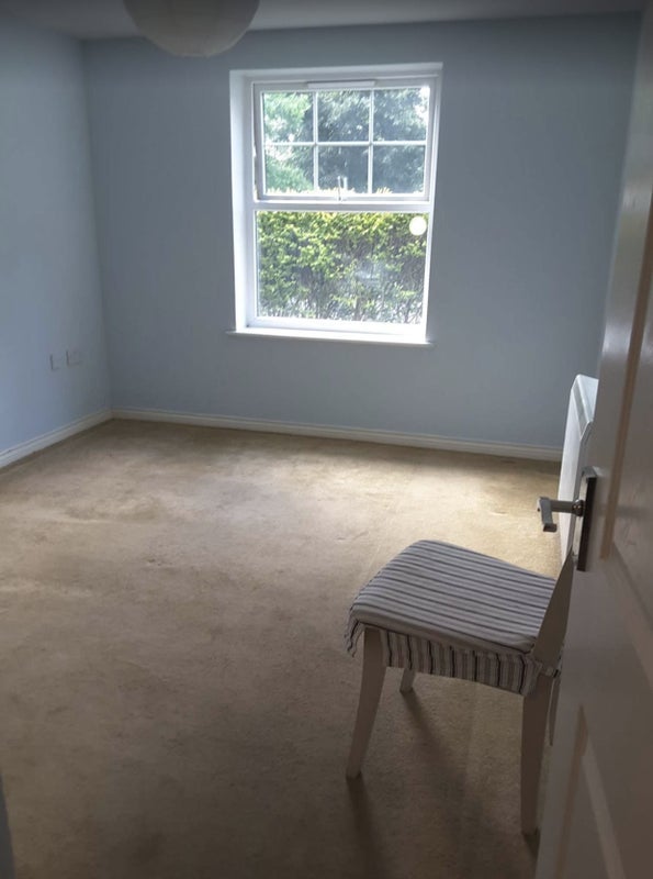 Room Boddington Gardens in Greater London