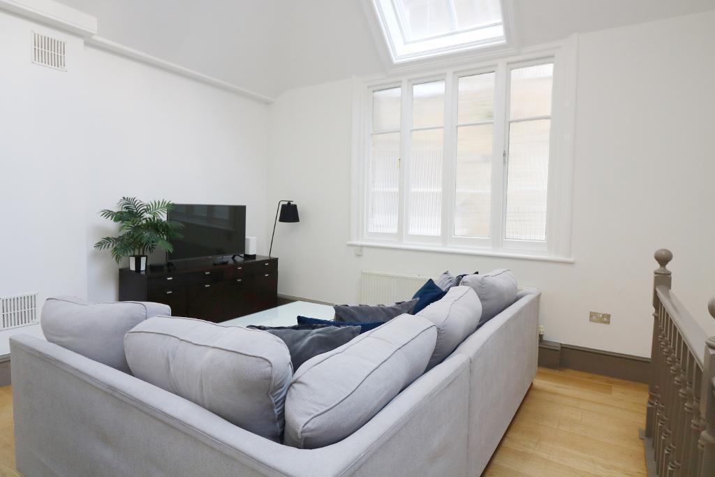 Flat Ogle Street in City of Westminster