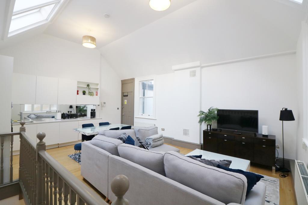 Flat Ogle Street in City of Westminster