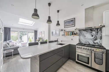 Flat Westview Close in Greater London