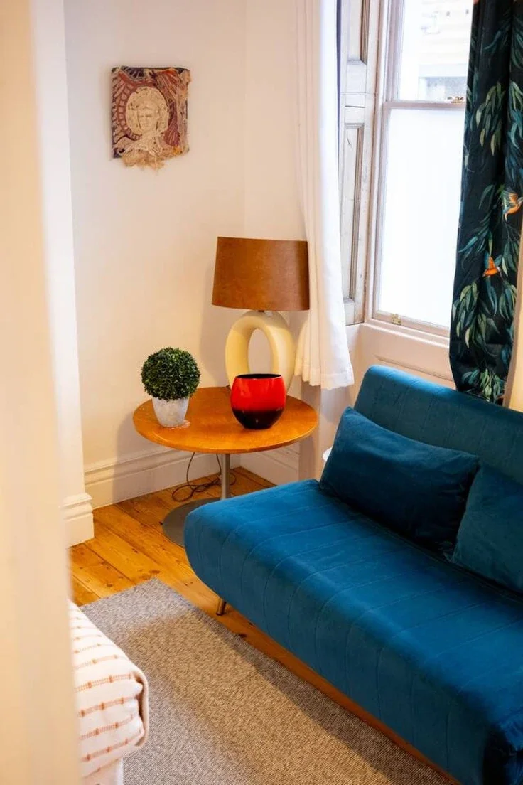 Flat Hackney Road in Greater London