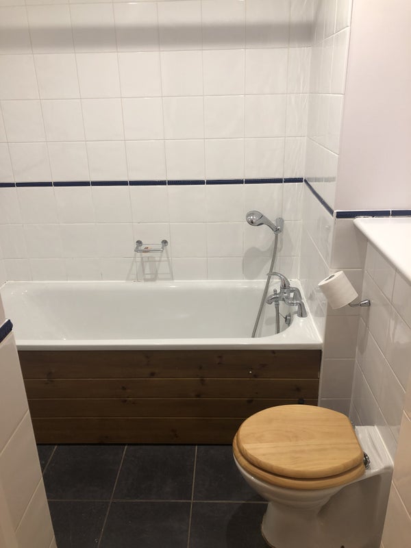 Room Weardale Road in Greater London