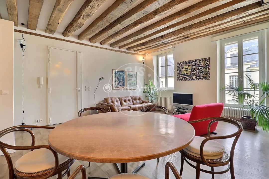 Appartement Place des Vosges à Paris