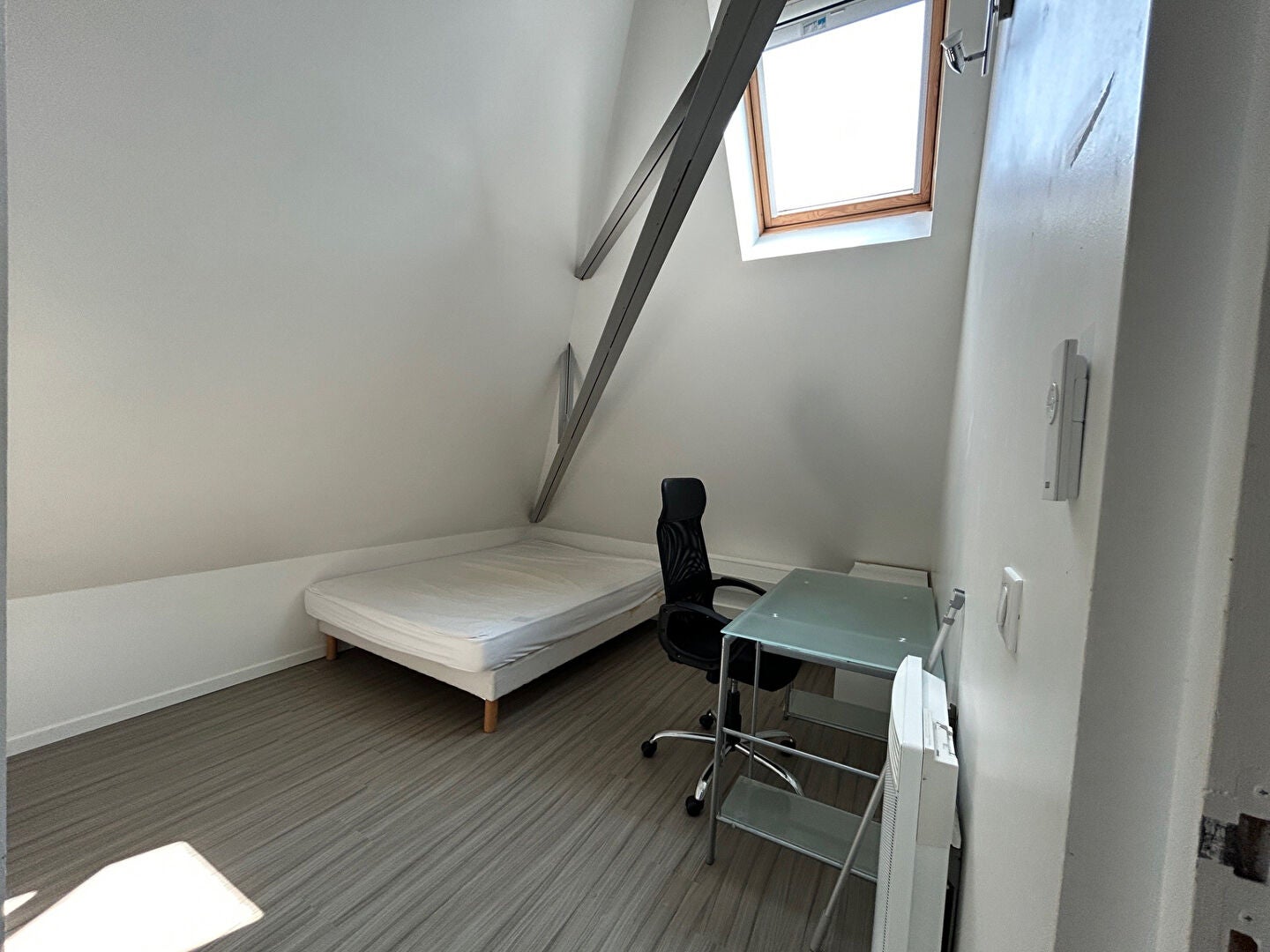 Chambre Avenue du Centre à Gometz-le-Châtel
