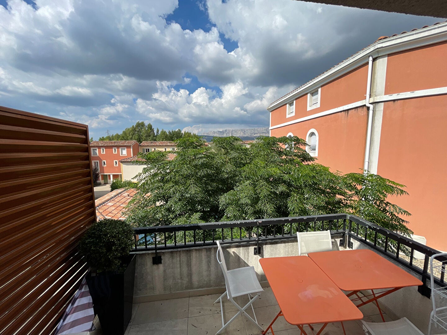 Appartement Avenue Francis Perrin à Rousset