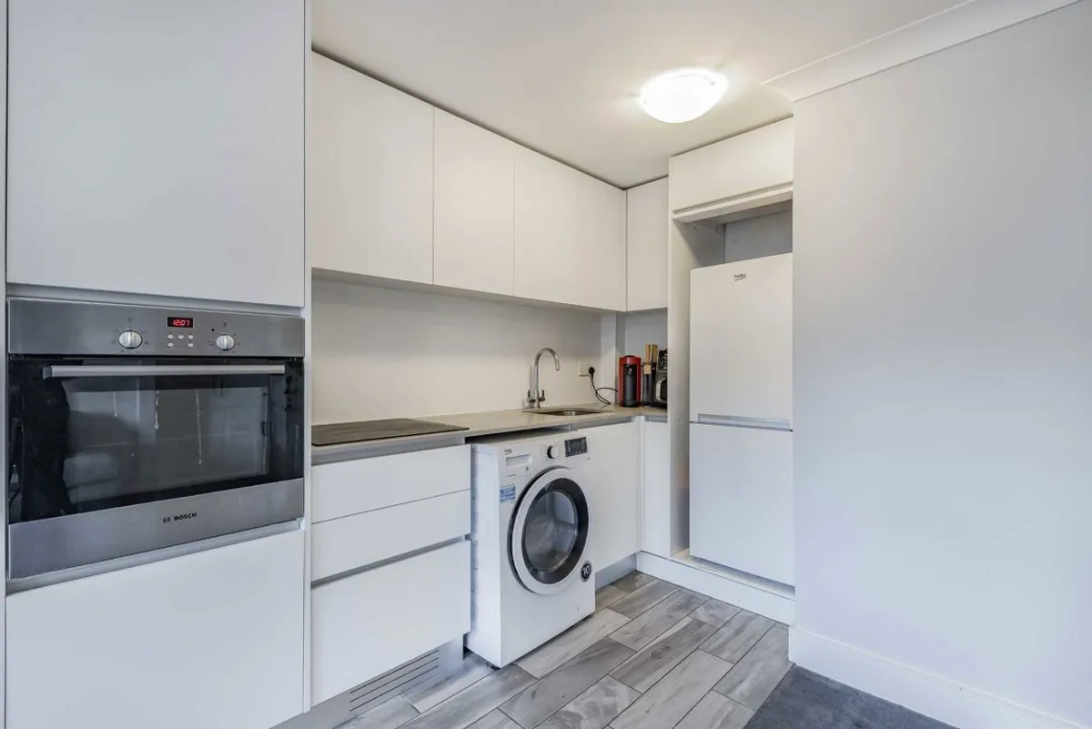 Flat Belmont Terrace in Greater London