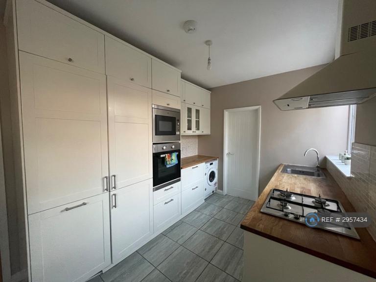 Flat Bromham Road in Bedford