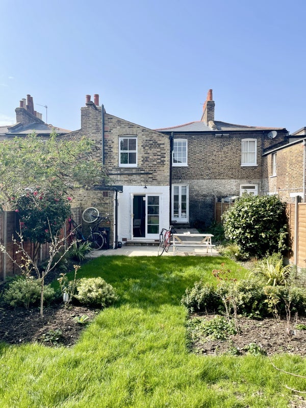 Room Hertford Road in Greater London
