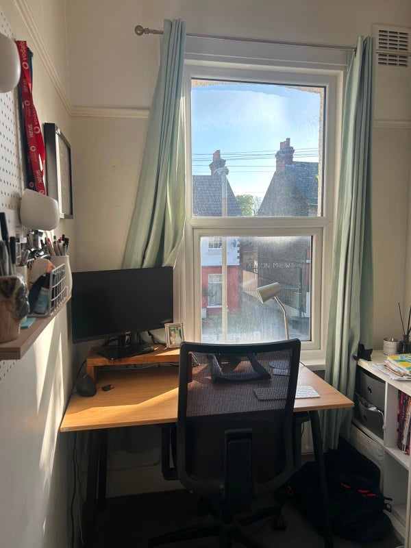 Room Oakmead Road in Greater London