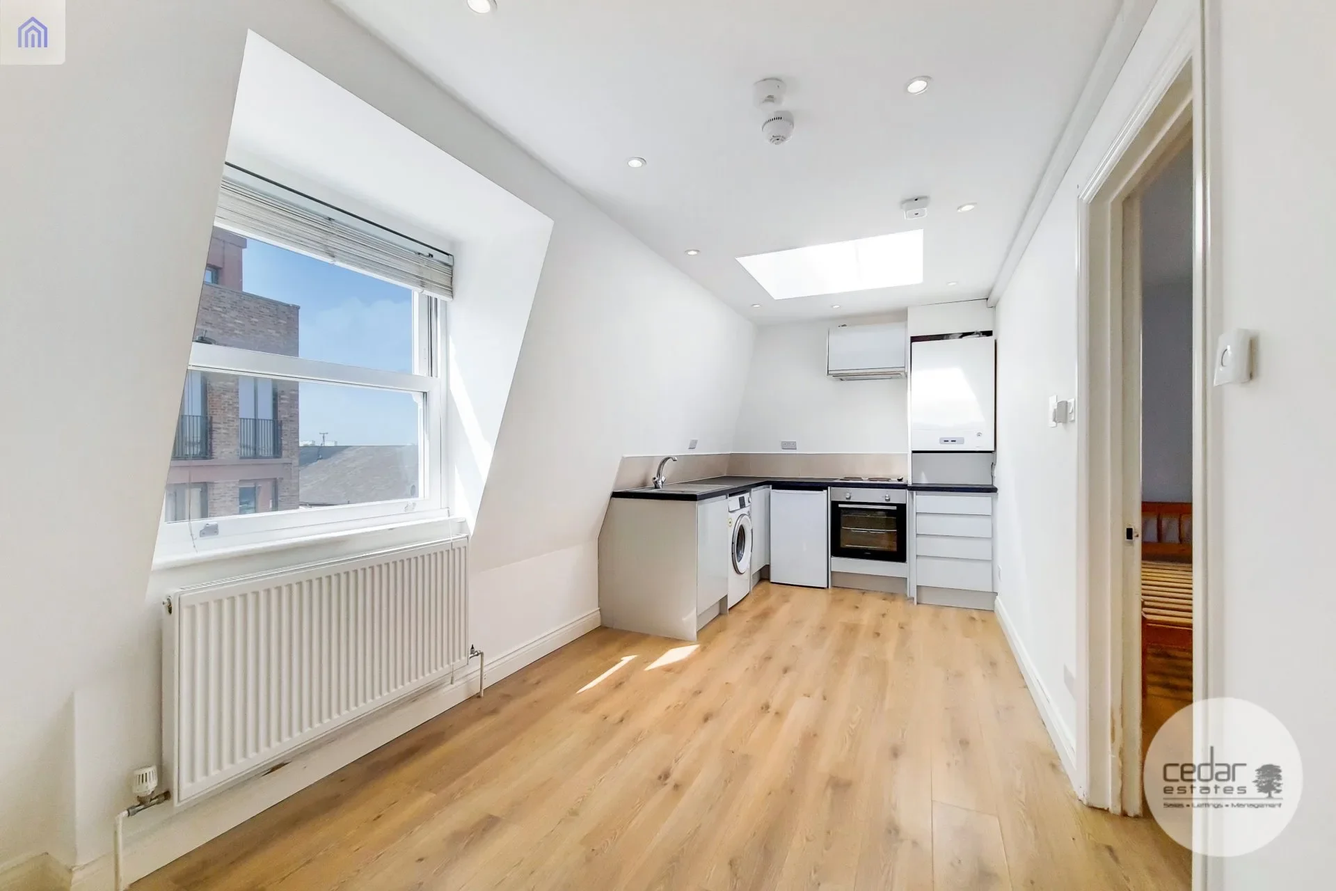 Room Woodfield Road in City of Westminster
