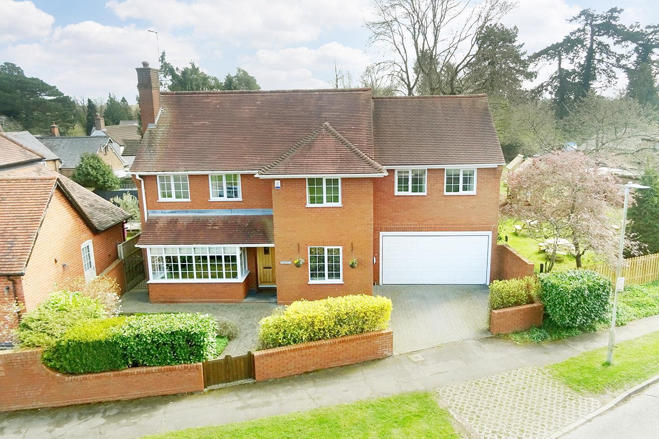 House Valley Lane in Harborough