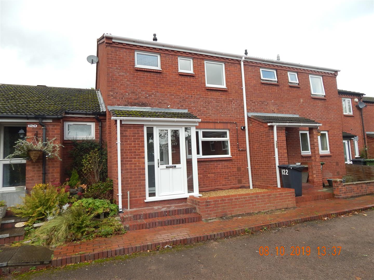 House Field Close in Ufton