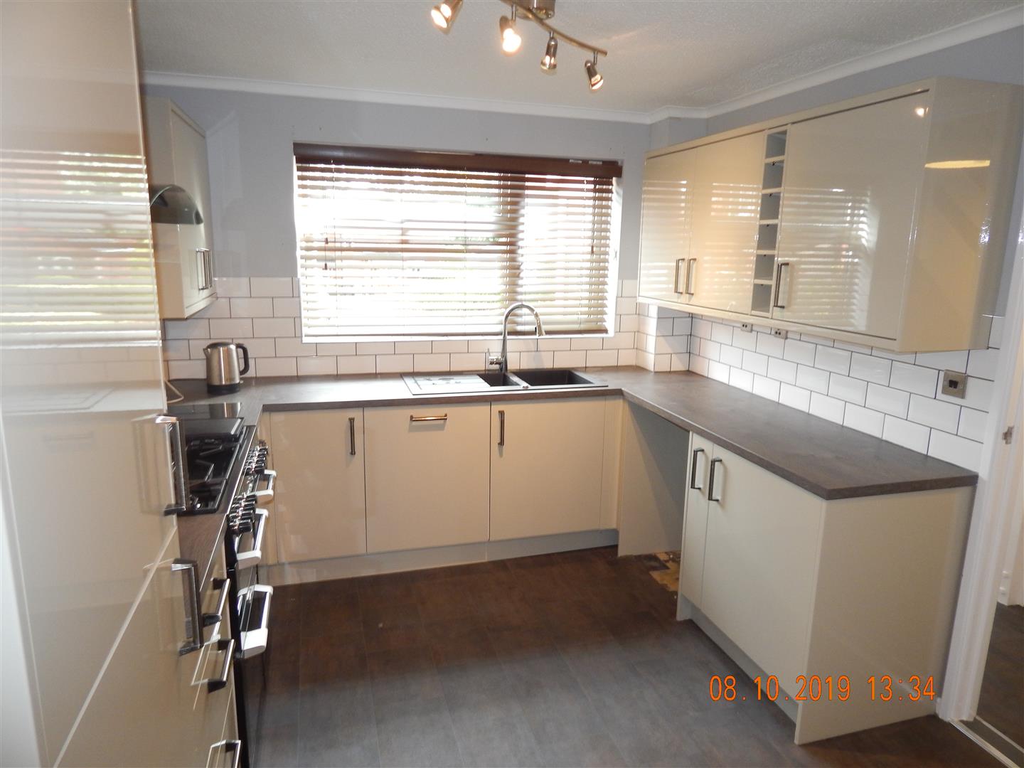 House Field Close in Ufton