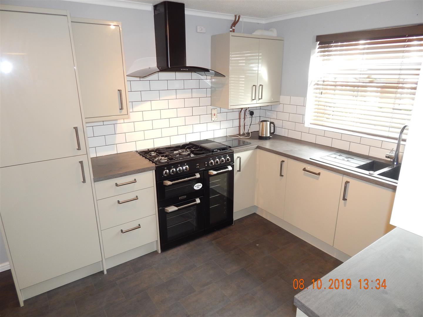 House Field Close in Ufton