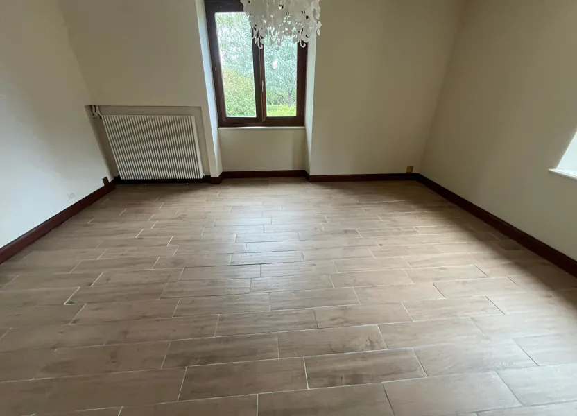 Maison D 204 à Montrol-Sénard