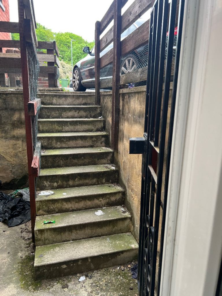 Flat Woodsley Road in Leeds