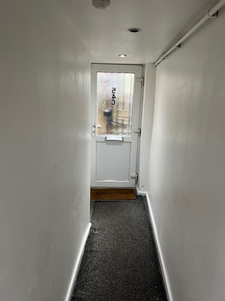 Flat Woodsley Road in Leeds