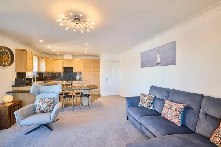 Flat Whitehall Landing in Whitby