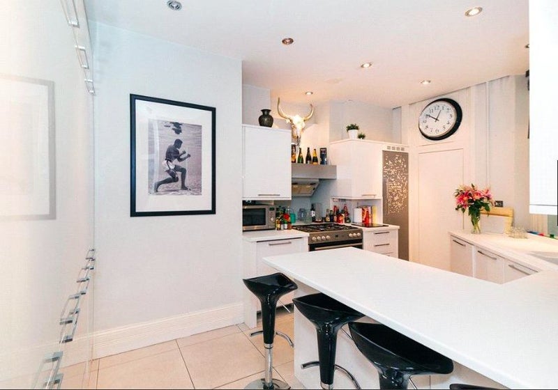 Room Torrington Place in Greater London